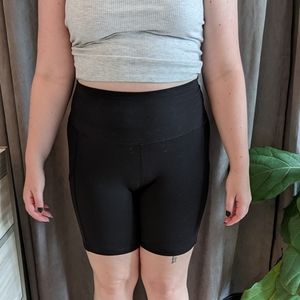 Aerie Hugger Bike Shorts With Pockets